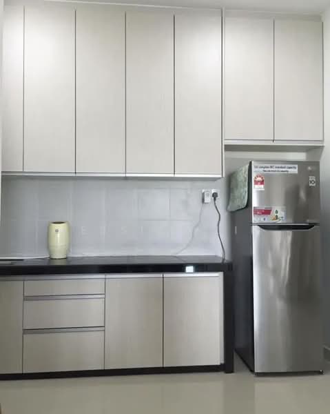 Kondominium untuk Disewa di Scenaria @ North Kiara Hills - Jessica Lim - Kitchen - PropertyGuru.com.my