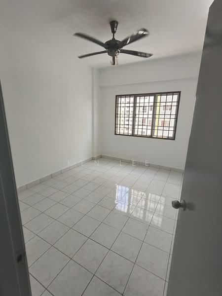 Condominium for Sale at Pelangi Damansara - Ken Lee - Master Room - PropertyGuru.com.my