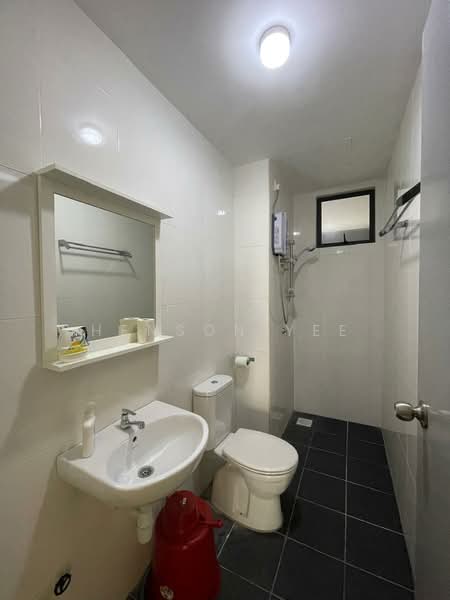 Kondominium untuk Disewa di Ivory Residence - Henson Yee - Bathroom - PropertyGuru.com.my