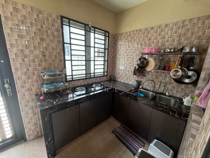 2-storey Terraced House for Sale in Kajang East (Semenyih) - Celestine Ting - Kitchen - PropertyGuru.com.my