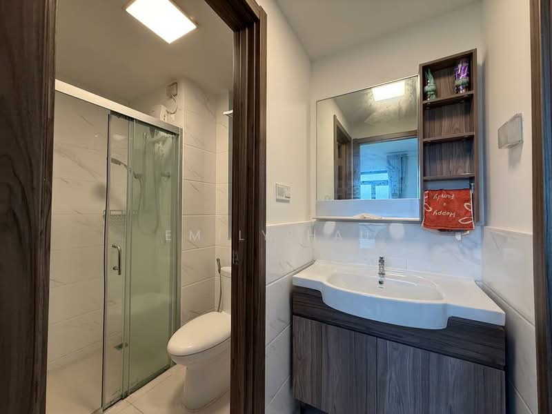 Apartment for Sale at Starview Bay @ Forest City - Emily Hau - Bathroom - PropertyGuru.com.my