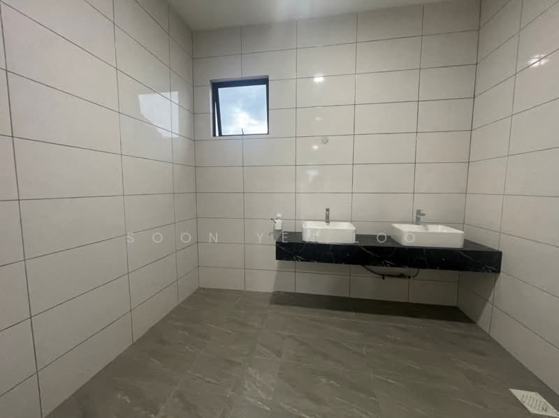 Semi-Detached House for Sale in Kotasas (Kuantan) - Soon Yen Loo - Bathroom - PropertyGuru.com.my