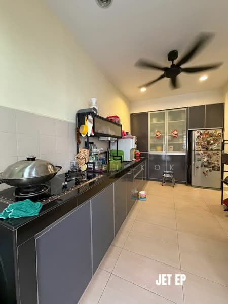 Rumah Teres 2 Tingkat untuk Dijual di Bandar Bukit Raja (Klang) - Daniel Kok - Kitchen - PropertyGuru.com.my