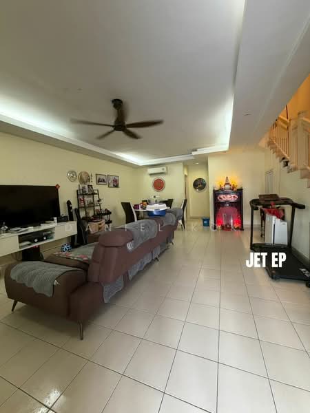 Rumah Teres 2 Tingkat untuk Dijual di Bandar Bukit Raja (Klang) - Daniel Kok - Living Room - PropertyGuru.com.my