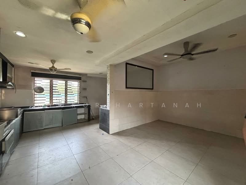 Rumah Berkembar untuk Dijual di Shah Alam (Selangor) - Syukor Hartanah - Kitchen - PropertyGuru.com.my