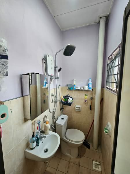 2-storey Terraced House for Sale in Bandar Putra Permai (Seri Kembangan) - Jason Tan - PropertyGuru.com.my