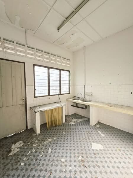 Rumah Berkembar untuk Dijual di Ipoh Garden (Ipoh) - Lee Muzi - Kitchen - PropertyGuru.com.my