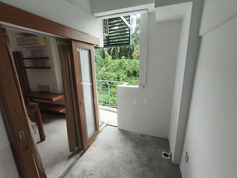 Kondominium untuk Dijual di 10 Semantan Suites - Ken Lee - Balcony - PropertyGuru.com.my