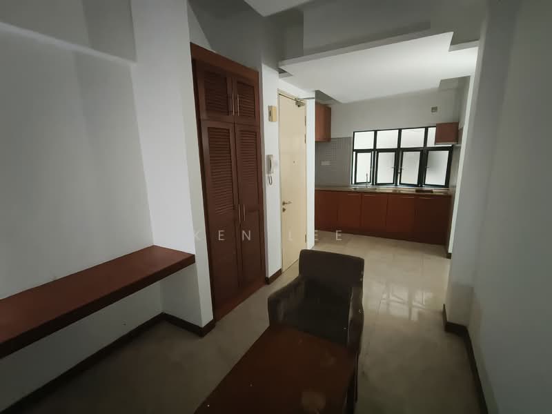 Kondominium untuk Dijual di 10 Semantan Suites - Ken Lee - Entrance Area - PropertyGuru.com.my