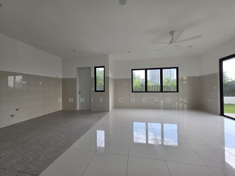 Semi-Detached House for Sale in Symphony Hills (Cyberjaya) - Annie Chong - Living Room - PropertyGuru.com.my
