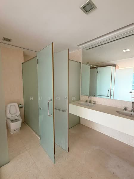 Condominium for Sale at Brunsfield EmbassyView - Hugo Gooi - Bathroom - PropertyGuru.com.my