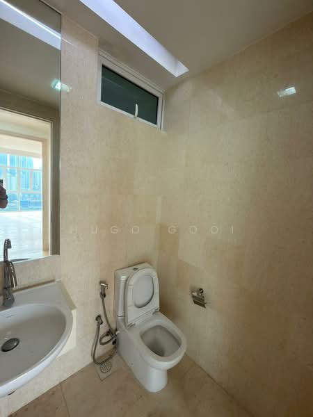 Condominium for Sale at Brunsfield EmbassyView - Hugo Gooi - Bathroom - PropertyGuru.com.my