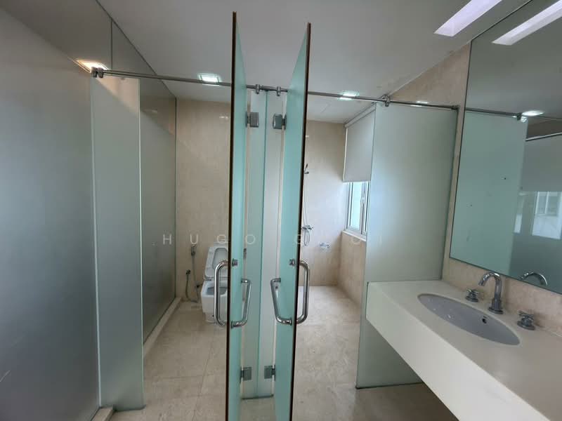 Condominium for Sale at Brunsfield EmbassyView - Hugo Gooi - Bathroom - PropertyGuru.com.my