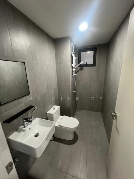 Servis Apartment untuk Disewa di Savvy @ Riana Dutamas - Meister CY - Bathroom - PropertyGuru.com.my