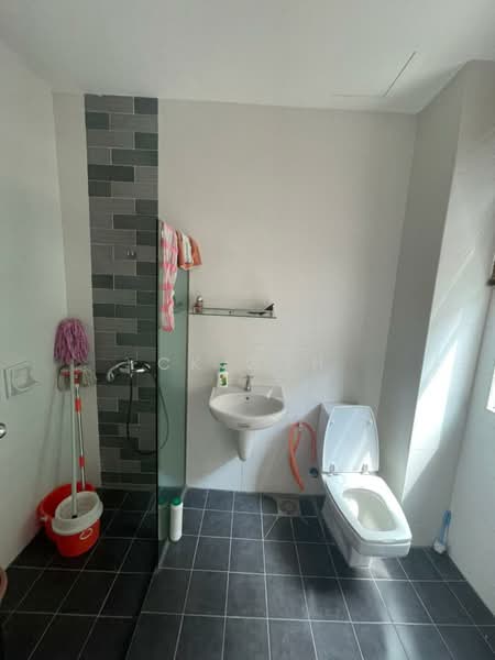 Banglo Pautan untuk Dijual di Jelutong (Penang) - CK Goh - Bathroom - PropertyGuru.com.my