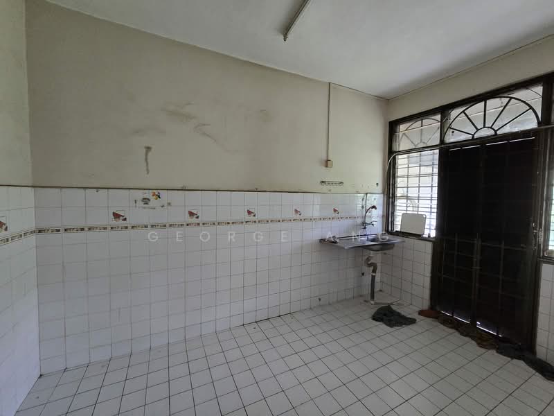 2-storey Terraced House for Sale in Bandar Kinrara Seksyen 1 (Bandar Kinrara) - George Ang - Kitchen - PropertyGuru.com.my