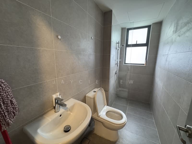 Service Residence for Rent at 8th & Stellar - Jaycie Hew - Bathroom - PropertyGuru.com.my