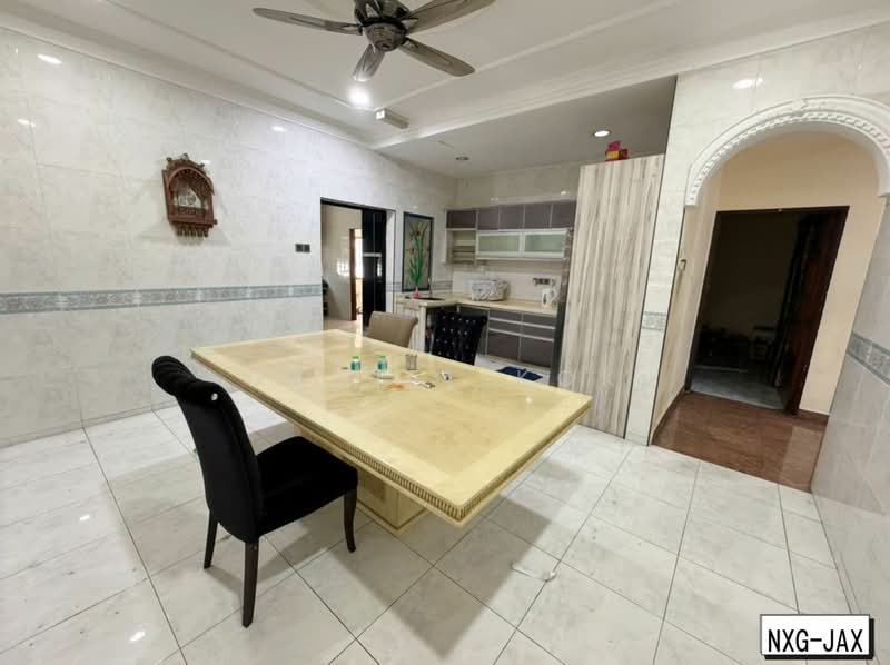 Rumah Berkembar untuk Dijual di Kota Kemuning (Shah Alam) - Daniel Kok - Kitchen - PropertyGuru.com.my