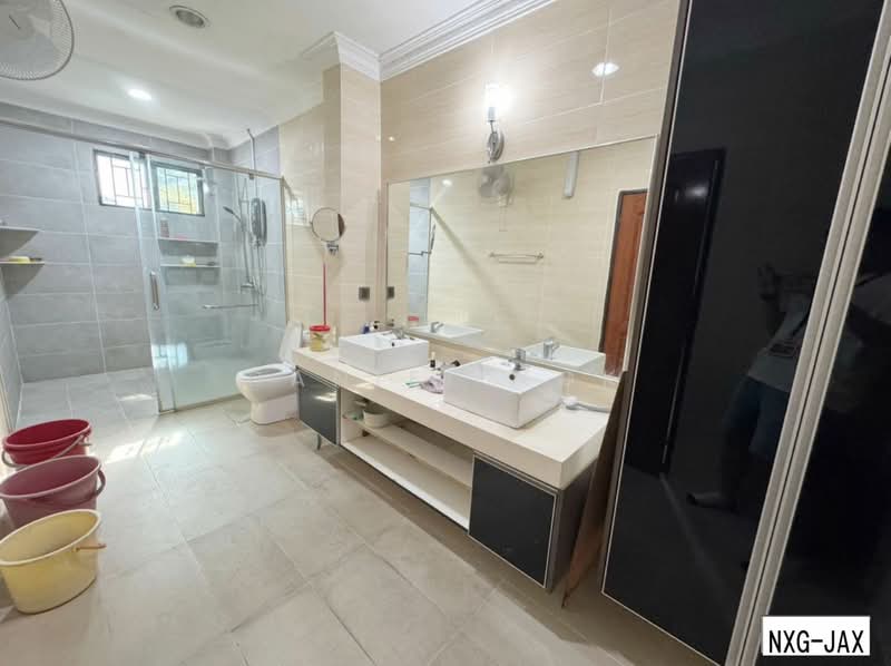 Rumah Berkembar untuk Dijual di Kota Kemuning (Shah Alam) - Daniel Kok - PropertyGuru.com.my
