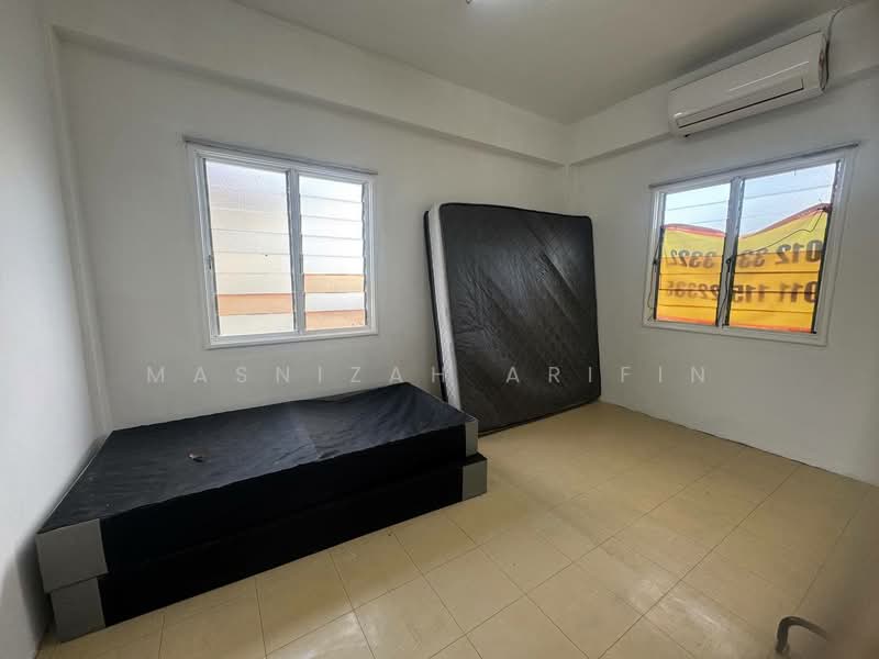 Flat for Sale at Taman Bukit Segar - Masnizah Arifin - Bedroom - PropertyGuru.com.my
