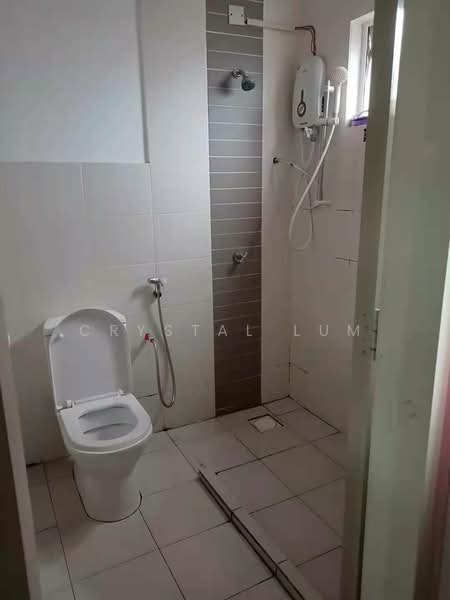 Kondominium untuk Dijual di First Residence (Residensi Unggul) - Crystal Lum - Bathroom - PropertyGuru.com.my