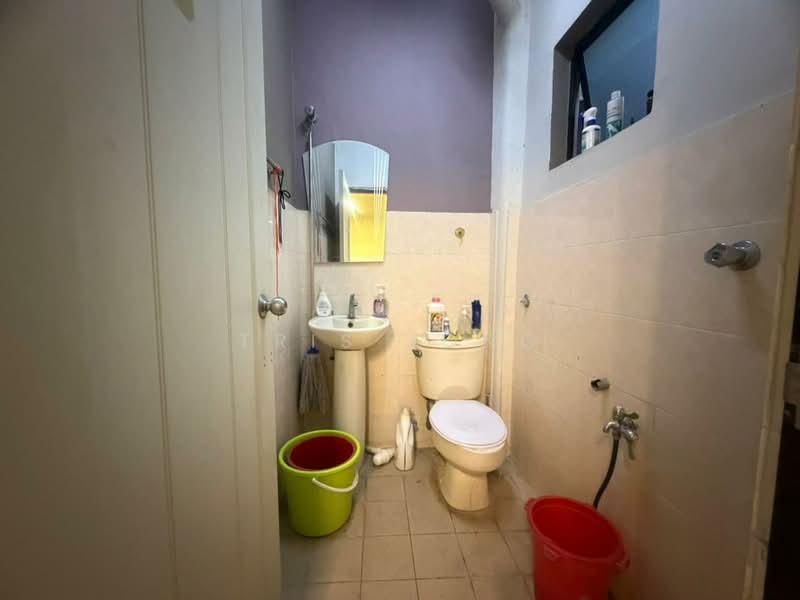 Rumah Teres 2 Tingkat untuk Dijual di Rawang Perdana 2 (Rawang) - Tris Jong - Bathroom - PropertyGuru.com.my