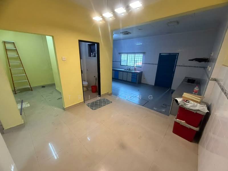 Rumah Teres 2 Tingkat untuk Dijual di Rawang Perdana 2 (Rawang) - Tris Jong - Kitchen - PropertyGuru.com.my