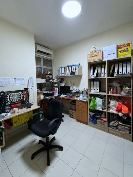 2-storey Terraced House for Sale in Taman Seri Austin (Tebrau) - Karl Lim - Study - PropertyGuru.com.my