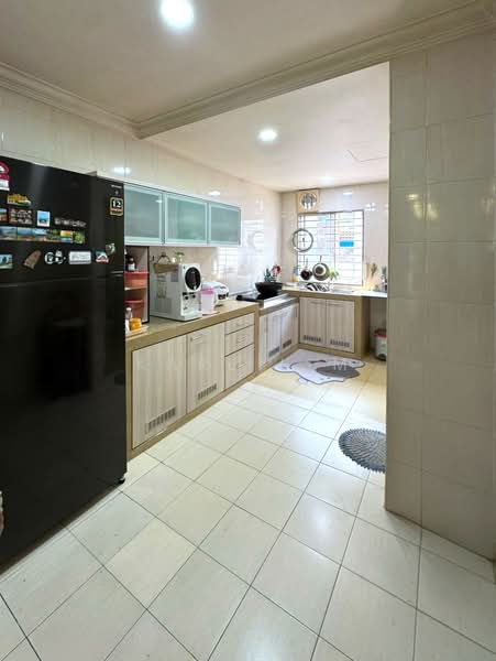 2-storey Terraced House for Sale in Taman Seri Austin (Tebrau) - Karl Lim - Kitchen - PropertyGuru.com.my