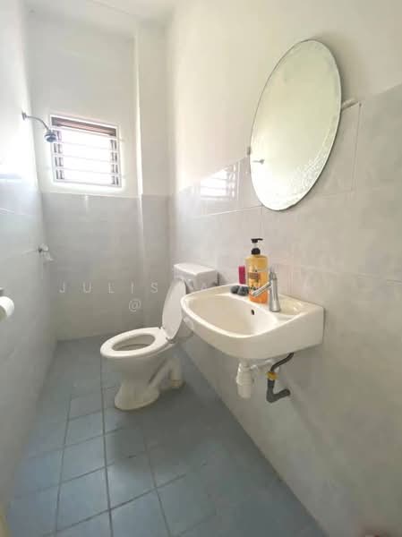 2-storey Terraced House for Sale in Bandar Saujana Putra (Tanjong Duabelas) - Julisyazwani @ Wani - Bathroom - PropertyGuru.com.my