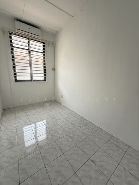 2-storey Terraced House for Sale in Bandar Saujana Putra (Tanjong Duabelas) - Julisyazwani @ Wani - Interior - PropertyGuru.com.my
