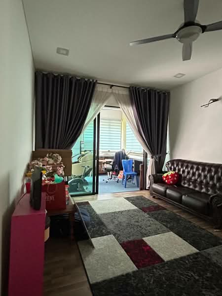 Rumah Berkembar untuk Dijual di Shah Alam (Selangor) - Shahidan Ismail - Living Room - PropertyGuru.com.my