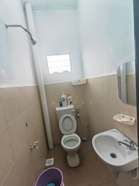 Flat for Sale at Taman Seri Orkid - Lui Lui - Bathroom - PropertyGuru.com.my