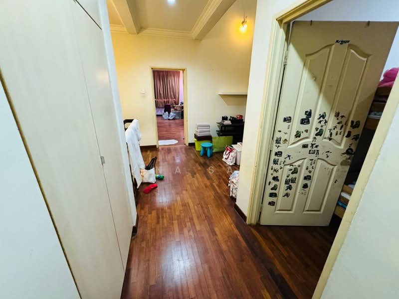 2-storey Terraced House for Sale in Bukit Jelutong (Shah Alam) - Reena Sarif - PropertyGuru.com.my