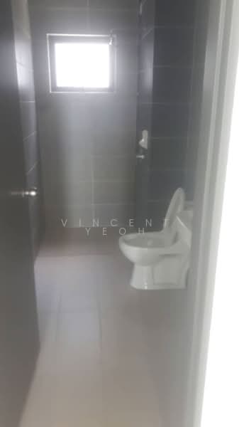 Kondominium untuk Dijual di The Henge - Vincent Yeoh - Bathroom - PropertyGuru.com.my