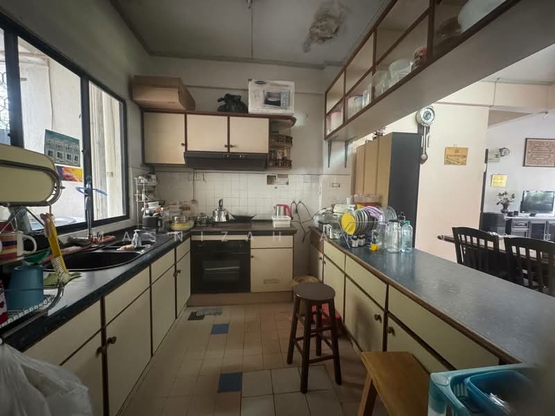Condominium for Sale at Waizuri 2 - Masnizah Arifin - Kitchen - PropertyGuru.com.my
