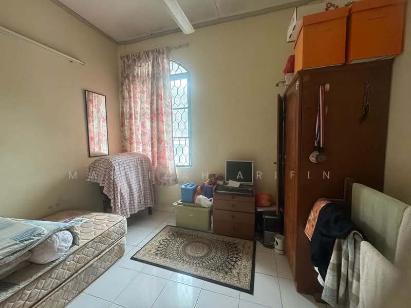 Condominium for Sale at Waizuri 2 - Masnizah Arifin - Bedroom - PropertyGuru.com.my