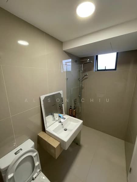 Servis Apartment untuk Disewa di United Point (Residensi Berpadu) - Alison Chiu - Bathroom - PropertyGuru.com.my