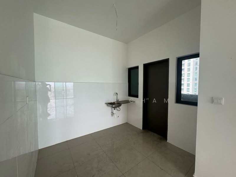 Kondominium untuk Dijual di The Henge - Yi Jun Cham - Kitchen - PropertyGuru.com.my