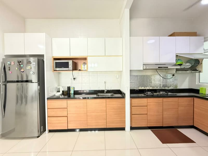 Servis Apartment untuk Dijual di Skysuites @ Meldrum Hills - William Tay - Kitchen - PropertyGuru.com.my