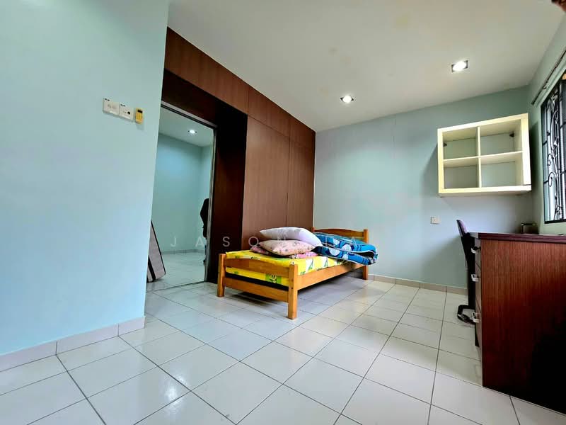 2-storey Terraced House for Sale in U5, Taman Subang Bestari (Shah Alam) - Jason Lai - Bedroom - PropertyGuru.com.my