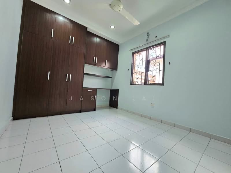 2-storey Terraced House for Sale in U5, Taman Subang Bestari (Shah Alam) - Jason Lai - Bedroom - PropertyGuru.com.my