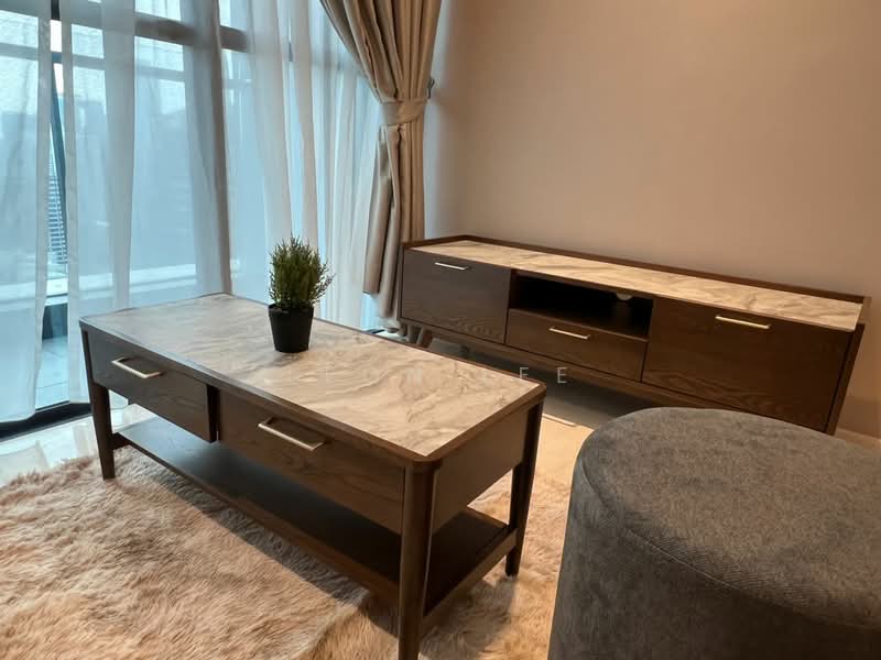 Servis Apartment untuk Dijual di 10 Stonor - Leon Lee - Living Room - PropertyGuru.com.my