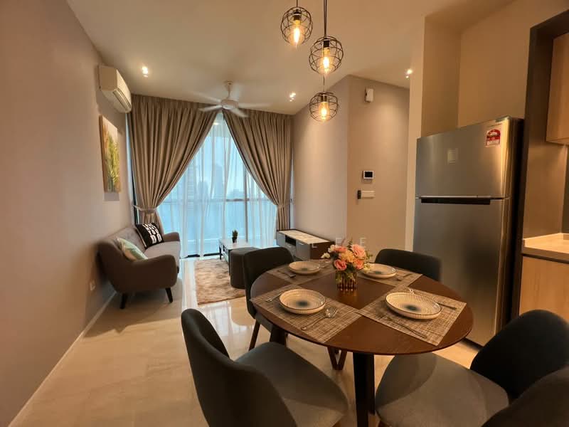 Servis Apartment untuk Dijual di 10 Stonor - Leon Lee - Living Room - PropertyGuru.com.my