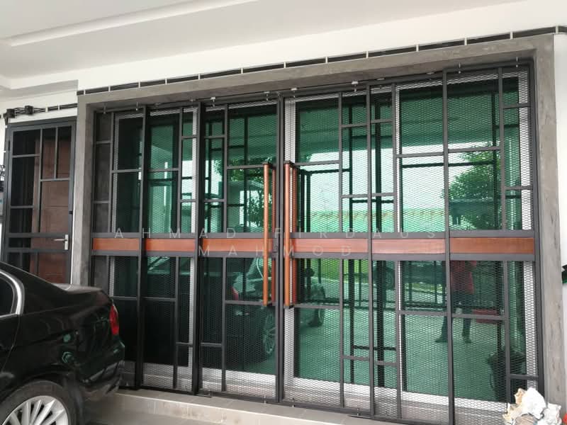 3-storey Terraced House for Sale in Kajang (Selangor) - Ahmad Firdaus Mahmod - Exterior - PropertyGuru.com.my
