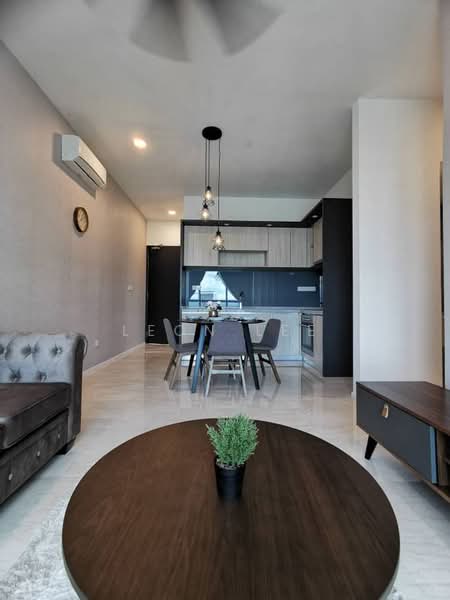 Servis Apartment untuk Dijual di 10 Stonor - Leon Lee - Living Room - PropertyGuru.com.my