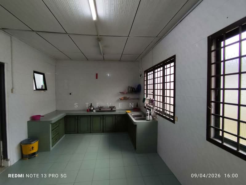 Rumah Teres 1 Tingkat untuk Disewa di Taman Century (Johor Bahru) - Steven Ee - Kitchen - PropertyGuru.com.my