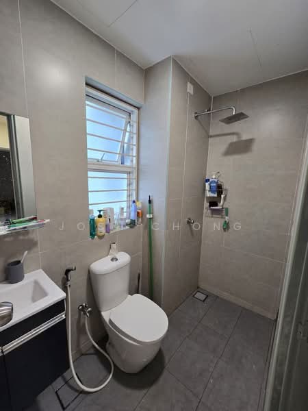 Kondominium untuk Disewa di Desa Impiana - Josh Chong - Bathroom - PropertyGuru.com.my