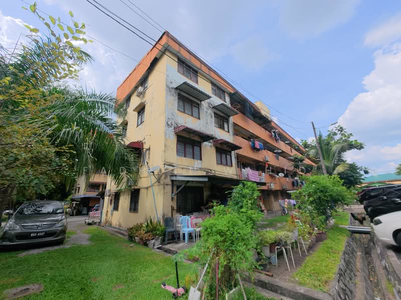Flat for Sale at SS 13 Flat - Fadhlin Wahid - Exterior - PropertyGuru.com.my