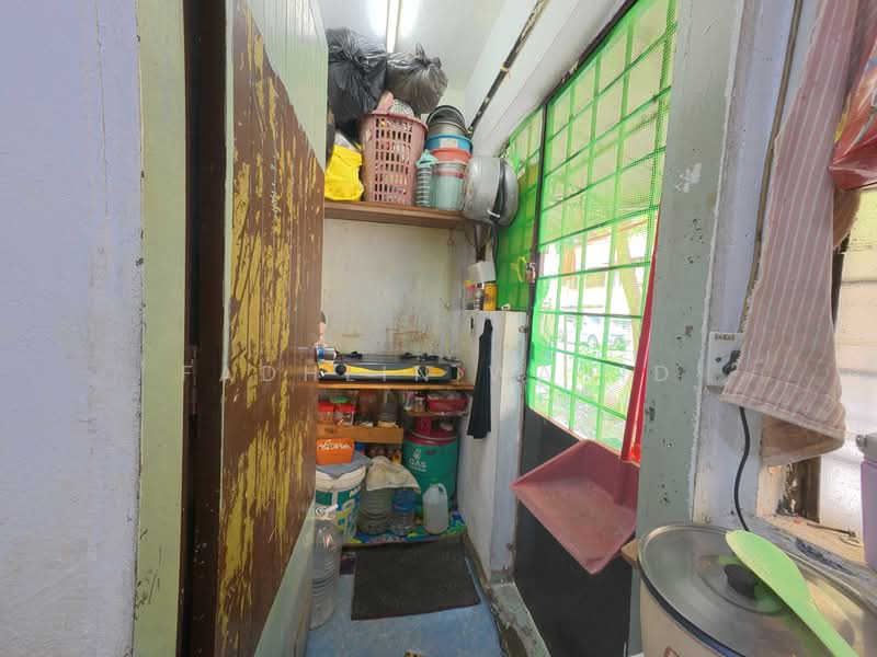 Flat for Sale at SS 13 Flat - Fadhlin Wahid - Kitchen - PropertyGuru.com.my